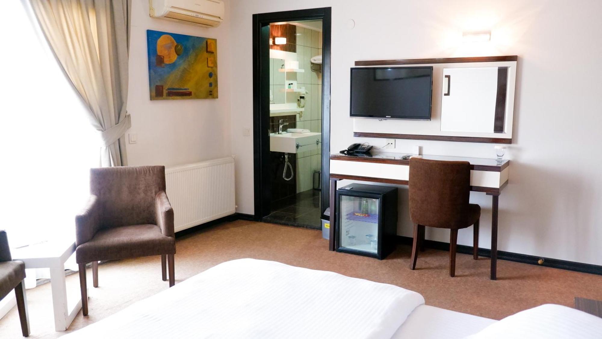 Hotel La Bella Soma Buitenkant foto